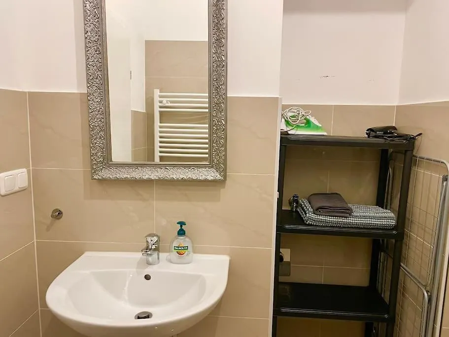 70 M2 Premium Apartment With Terrace & Free Parking Vienna