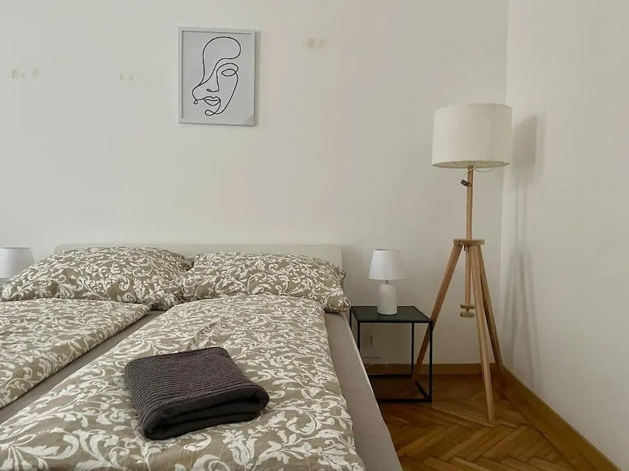 70 M2 Premium Apartment With Terrace & Free Parking Vienna Austria