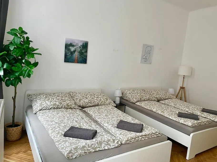 70 M2 Premium Apartment With Terrace & Free Parking Vienna Austria