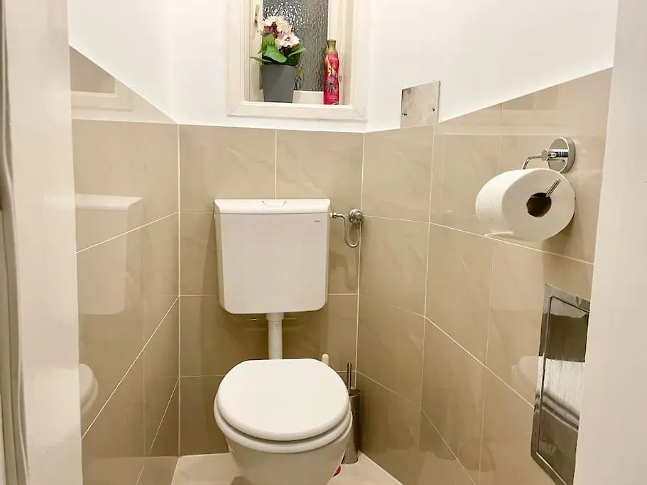 70 M2 Premium Apartment With Terrace & Free Parking Vienna